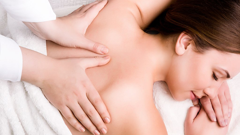 Prenatal-Massage
